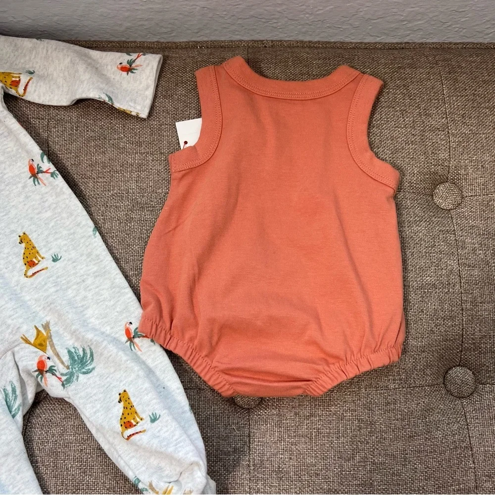 Cat & Jack Size NB  Baby Boy Short Sleeve One Piece Romper & Baby  Footed Pajama